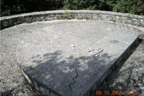 pozostale-mat-pomnik-3-dywizji-duze-0973223910-43A7-4EE4-97A5-E043C463EAC8.jpg